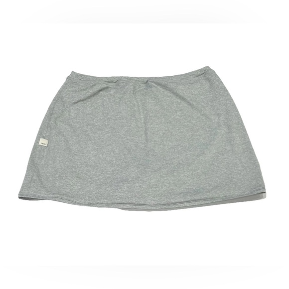 Vuori Halo Retro Skirt Large Built-In Shorts Liner Phone Pocket Tennis Skort EUC - Picture 1 of 10